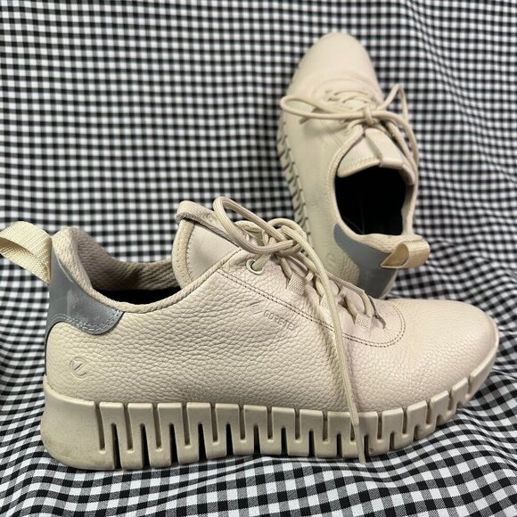 ECCO Gruuv Women's Leather Gore-Tex Sneaker Beige White Walking EU 39 US 8.5 - Picture 1 of 6